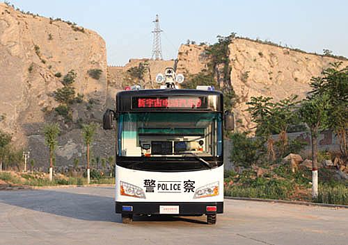 移動(dòng)警務(wù)室YDEV5600JW外觀(正前位展示)