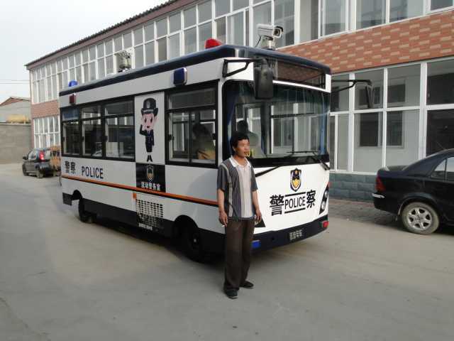 石家莊躍迪電動(dòng)警務(wù)室移動(dòng)警務(wù)辦公室專(zhuān)用車(chē)正式上路使用