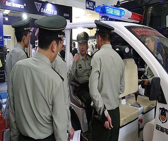 躍迪移動警務室亮相北京警用裝備展