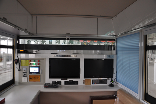 流動(dòng)警務(wù)室開進(jìn)河北黃驊，開展便民服務(wù)