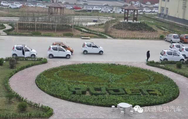 春暖花開、綠色躍迪---躍迪集團(tuán)綠化工作進(jìn)行中！
