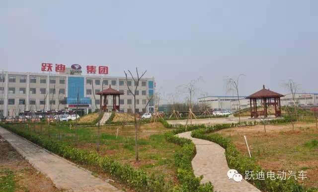 春暖花開、綠色躍迪---躍迪集團(tuán)綠化工作進(jìn)行中！