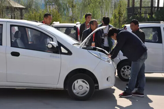 躍迪集團河北新宇宙電動車有限公司優(yōu)秀經(jīng)銷商營銷、技術(shù)交流大會順利拉開序幕