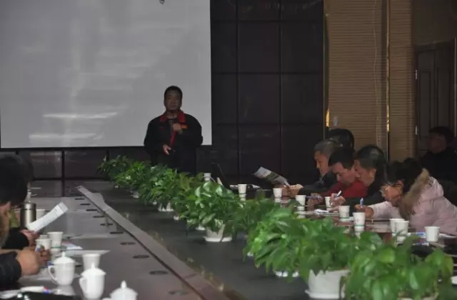 躍迪集團(tuán)回饋家鄉(xiāng)父老—暨“金”冬臘月招商、訂貨、動(dòng)銷(xiāo)大會(huì)河北站勝利召開(kāi)