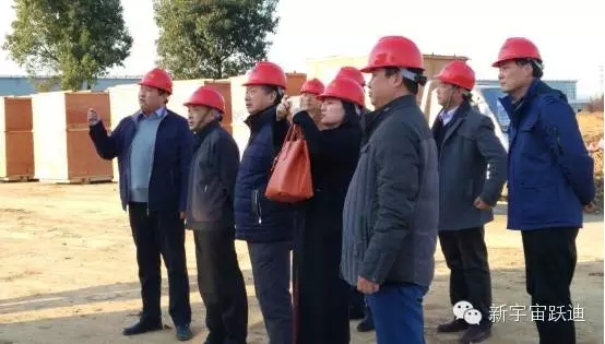 安徽省皖西南經(jīng)濟(jì)發(fā)展促進(jìn)會領(lǐng)導(dǎo)一行視察安慶安達(dá)爾汽車制造有限公司