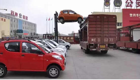 躍迪電動汽車批量發(fā)車邢臺—緊隨時代發(fā)展