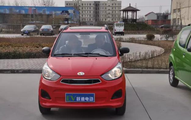 安慶市委常委、副市長(zhǎng)華克思一行到河北躍迪新能源科技集團(tuán)參觀考察