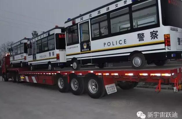 躍迪移動(dòng)警務(wù)室批量發(fā)車(chē)河北高速公路各路段——為人民的安全保駕護(hù)航