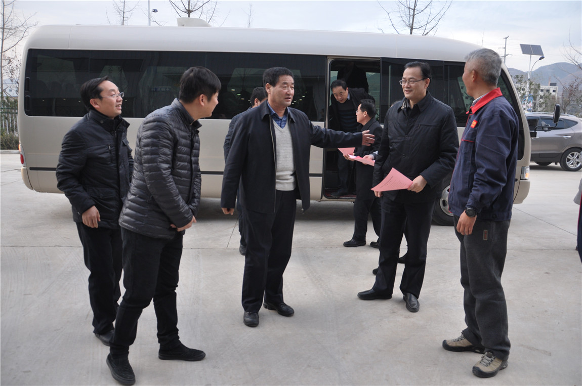 陜西省渭南市人大常委會(huì)黨組書記、副主任郭勇格