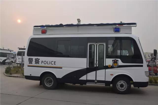 30臺(tái)躍迪燃油移動(dòng)警務(wù)室批量發(fā)往河北石家莊交管局——霧霾鎖城，躍迪24小時(shí)全天候執(zhí)勤