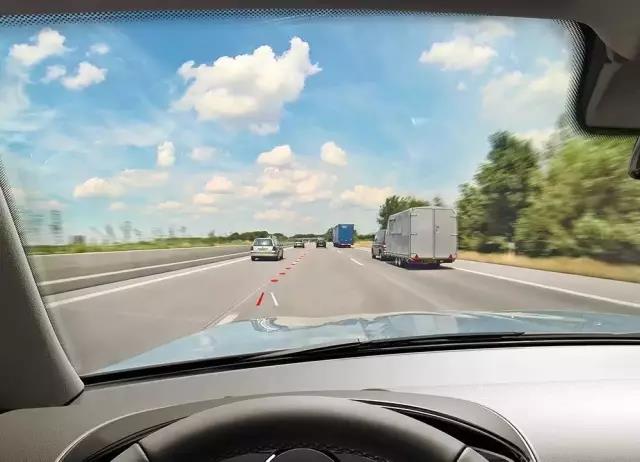 愛(ài)護(hù)身體，從正確駕駛姿勢(shì)開(kāi)始