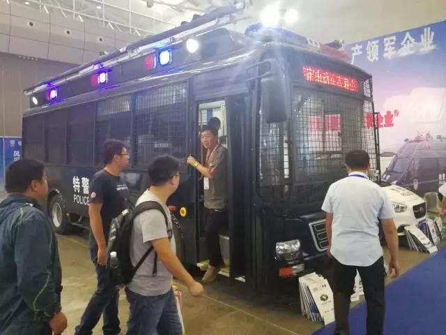 第四屆中國(guó)—亞歐安防博覽會(huì)暨十三屆新疆警用反恐技術(shù)裝備博覽會(huì)圓滿閉幕——躍迪系列警務(wù)用車好評(píng)如潮