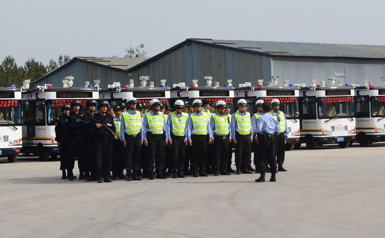 【喜迎十九大 忠誠保平安】躍迪集團(tuán)助力十九大首都護(hù)城河安?！獑觾x式