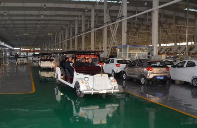 鹿泉區(qū)四大班子及各級領導觀摩考察躍迪集團