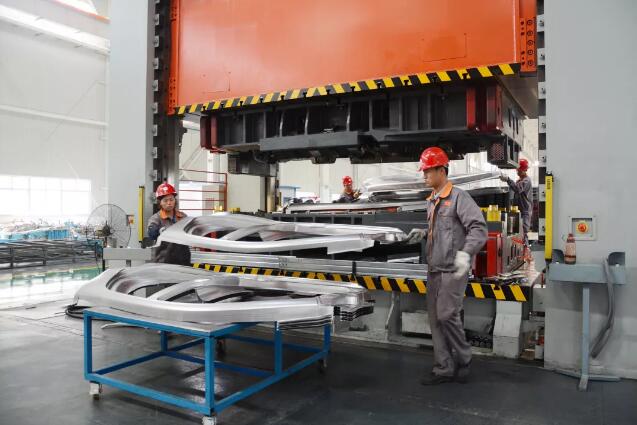 躍迪汽車 | 產(chǎn)銷兩旺，刷爆九月