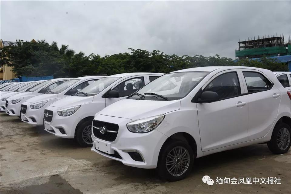 喜報(bào)！躍迪360混動(dòng)版新能源汽車緬甸正式上市