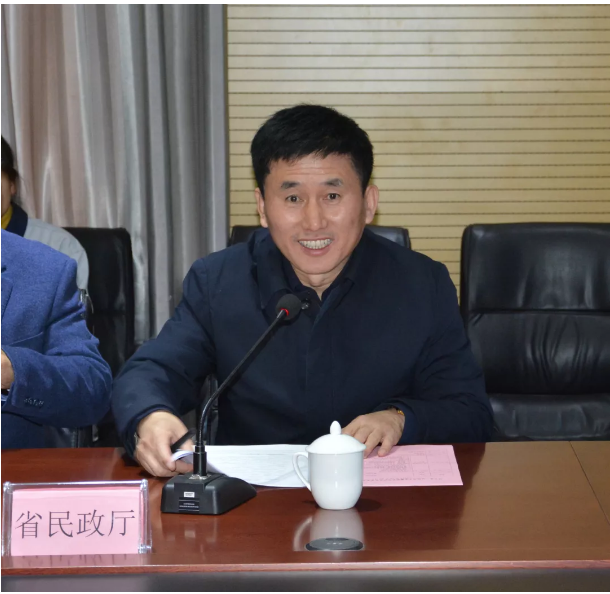 河北省電動(dòng)汽車產(chǎn)業(yè)協(xié)會(huì)第一屆換屆大會(huì)暨新能源汽車交流座談會(huì)圓滿成功