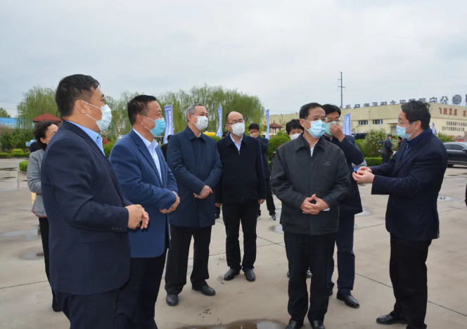 河北省政協(xié)主席葉冬松蒞臨躍迪集團(tuán)調(diào)研:統(tǒng)籌抓好疫情防控和復(fù)工復(fù)產(chǎn)工作