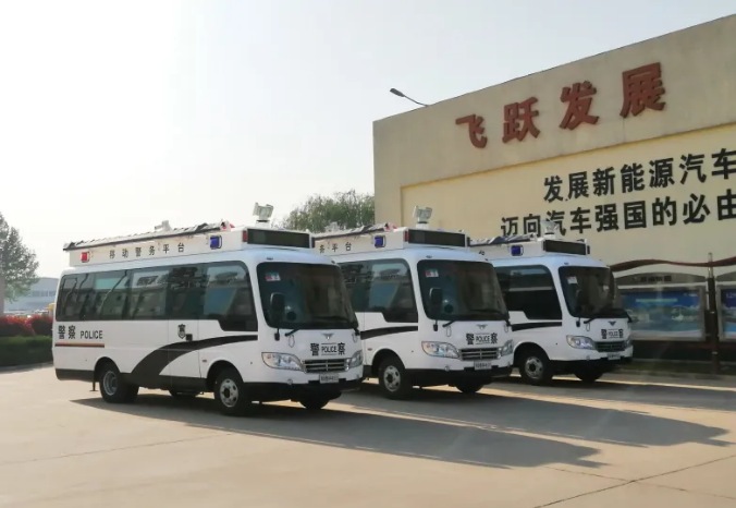 平安建設(shè)再添羽翼 躍迪移動(dòng)警務(wù)室發(fā)車(chē)內(nèi)蒙古
