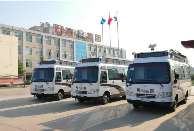 平安建設(shè)再添羽翼 躍迪移動(dòng)警務(wù)室發(fā)車(chē)內(nèi)蒙古