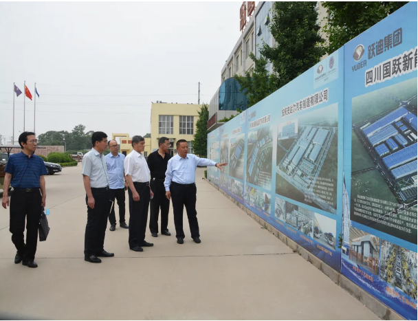 石家莊市中級人民法院黨組書記、院長白峰到躍迪集團調(diào)研