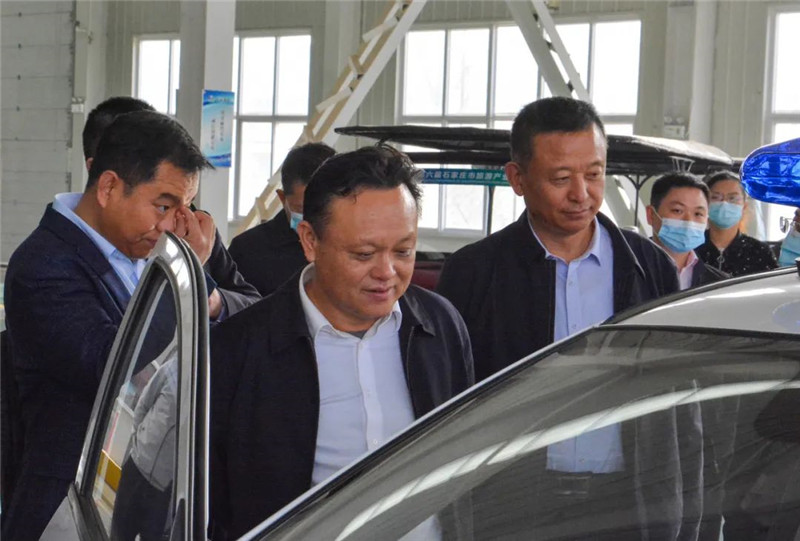 ?東風(fēng)柳州汽車(chē)有限公司黨委書(shū)記宣穎一行蒞臨躍迪集團(tuán)考察調(diào)研