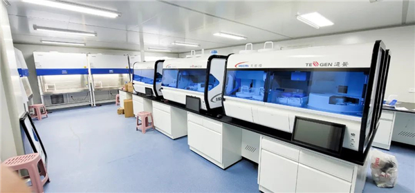 日檢20萬(wàn)人—躍迪核酸檢測(cè)實(shí)驗(yàn)室10天建成，調(diào)試完畢即將投入使用