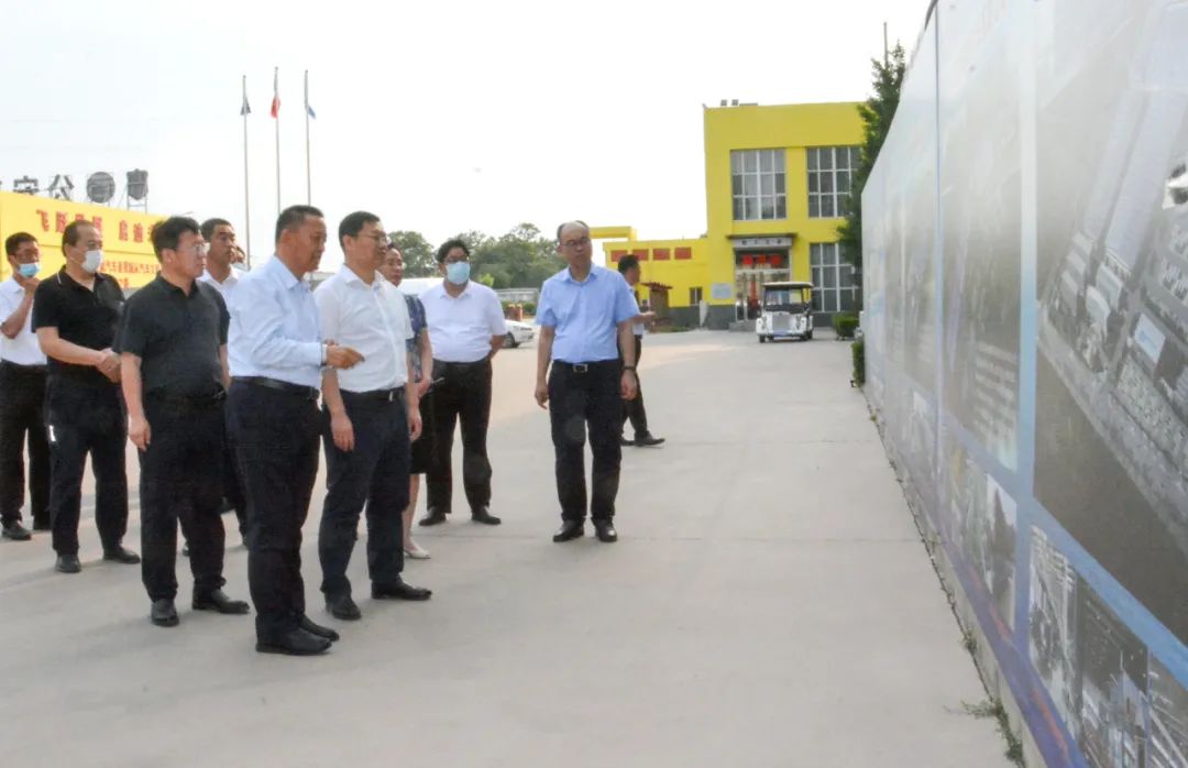 元氏縣委副書記、縣長曹鉑一行蒞臨躍迪集團(tuán)考察調(diào)研