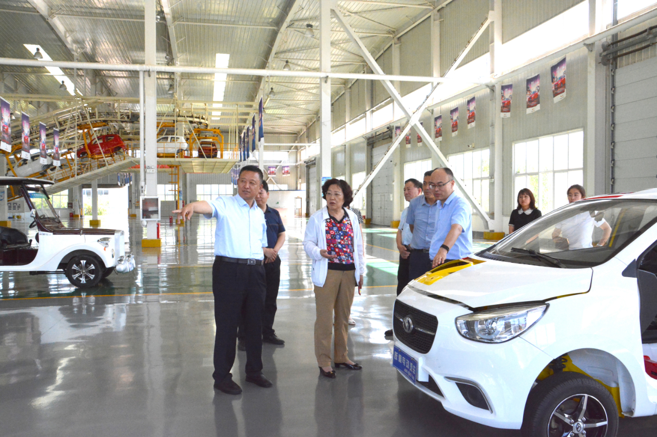 呂梁市委常委、副市長劉晉萍一行 蒞臨躍迪集團(tuán)考察調(diào)研