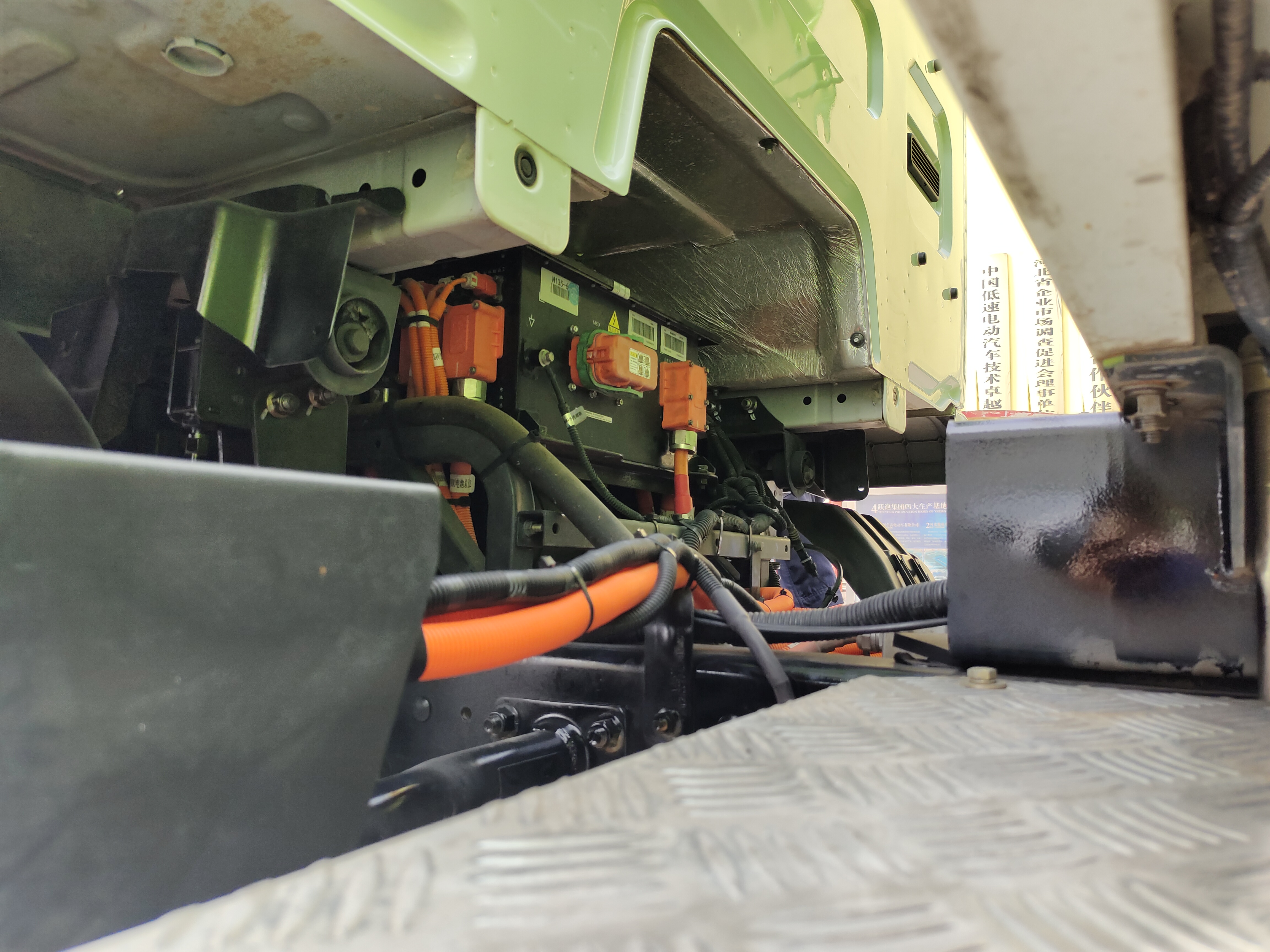 躍迪清掃車(chē) —— 為城市顏值加分，為美好生活助力