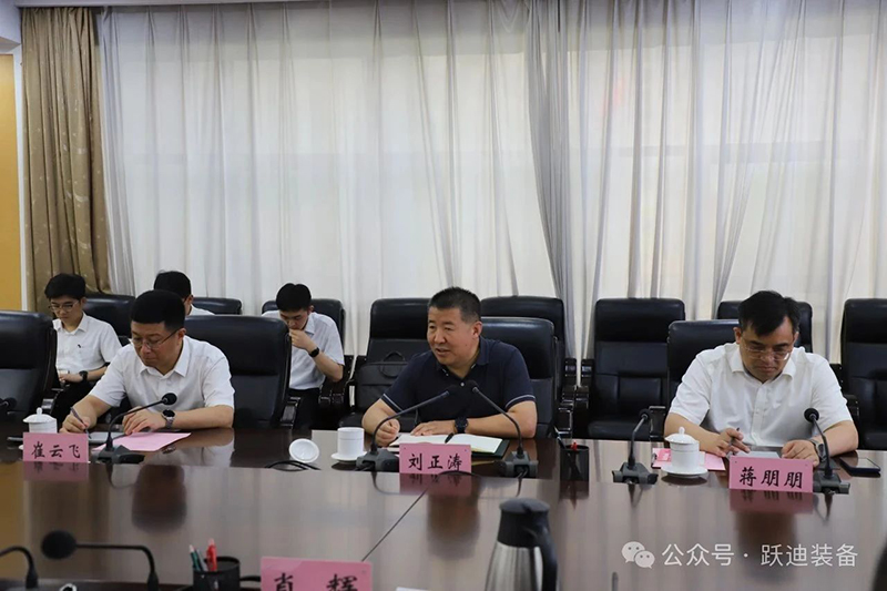 中國(guó)重汽集團(tuán)董事長(zhǎng)劉正濤到躍迪集團(tuán)調(diào)研