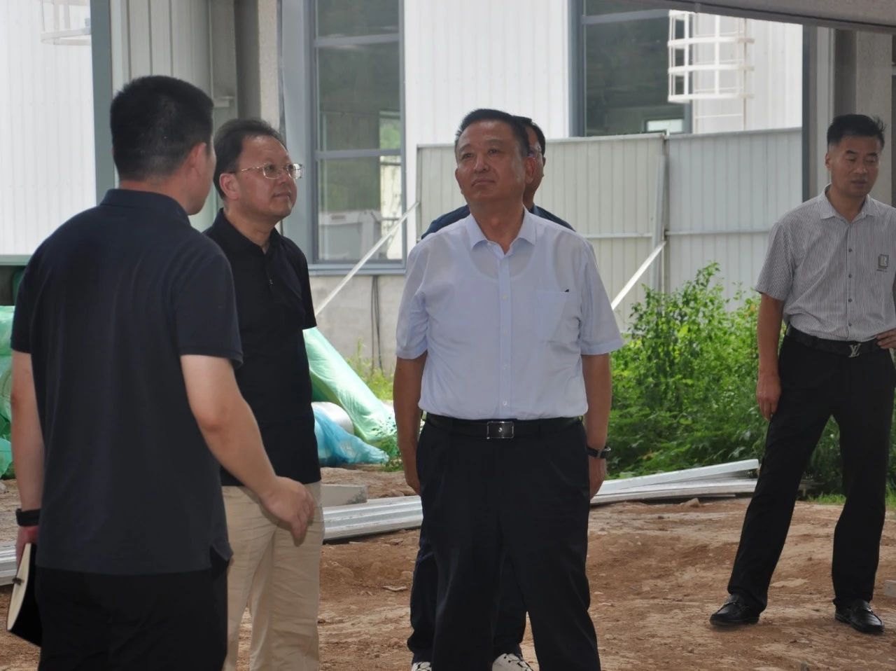 贛鋒鋰業(yè)集團(tuán)董事長(zhǎng)李良彬蒞臨躍迪集團(tuán)參觀指導(dǎo)